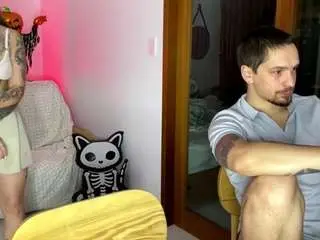 Camsoda Free Porn Cam of miley-and-michael