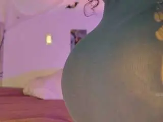 Camsoda Adult Video Chat of scarlett-harper
