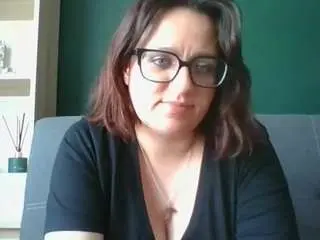 Camsoda Free Porn Cam of sensualparis