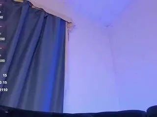 Camsoda Sex Chat of mia-royal