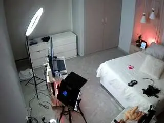 Camsoda Adult Webcams of voyeurcam-casa-salsa-bedroom-12