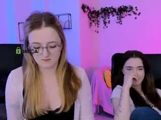 Camsoda Nude Webcam of luna-berryy