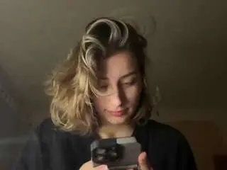 Camsoda Nude Webcam of maryazuehlsdorff