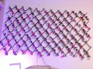 Camsoda Free Live Porn of naughtyebonyy