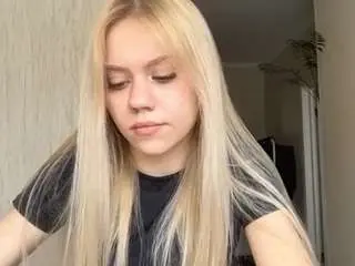 Camsoda Nude Webcam of alliebergum