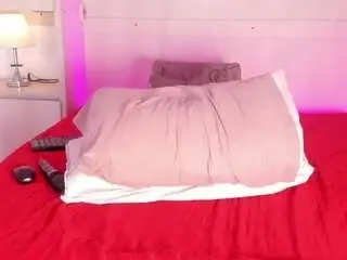 Camsoda Nude Webcam of emilyystuart