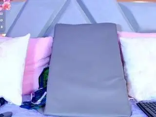 Camsoda Nude Webcam of yesyhills
