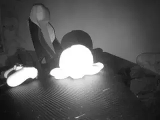 Camsoda Private Sex Chat of voyeurcam-sexy-little-ana-01