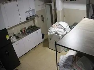 Camsoda Nude Webcam of voyeurcam-jb-kitchen-1