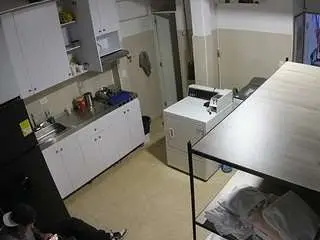 Camsoda Nude Webcam of voyeurcam-jb-kitchen-1