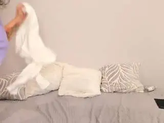 Camsoda Sex Cam of lindainsatiable