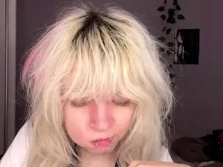 Camsoda Sex Cam of madelynballinger