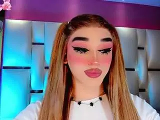 Camsoda Nude Webcam of camilavasquezz