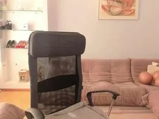 Camsoda Free Porn Cam of kamillamoro