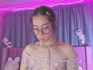 Camsoda Sex Cam of sweett-sadie