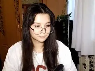 Camsoda Free Porn Cam of adrianbracken