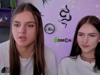 Camsoda Nude Webcam of lisa-dark