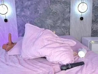 Camsoda Adult Video Chat of esmeralda-bigbotty