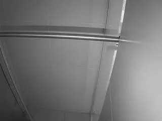 Camsoda Nude Webcam of voyeurcam-casa-salsa-bathroom-9