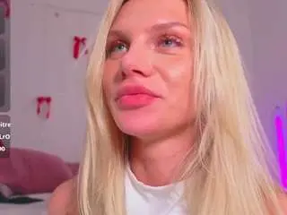 Camsoda Nude Webcam of nicolehampton