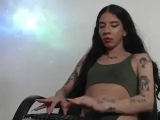 Camsoda Nude Webcam of rav3nnn