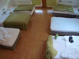 Camsoda Adult Webcams of voyeurcam-julmodels-bed-6