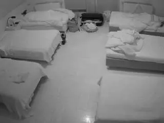 Camsoda Adult Webcams of voyeurcam-julmodels-bed-6