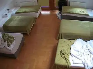 Camsoda Private Sex Chat of voyeurcam-julmodels-bed-6