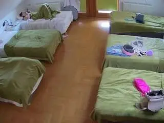 Camsoda Watch Live Sex Cams of voyeurcam-julmodels-bed-6