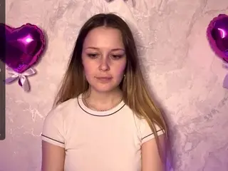 Camsoda Live Sex of adelinacomerford