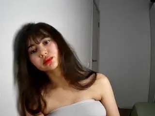 Camsoda Free Porn Cam of oksanaberg