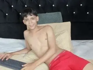 Camsoda Nude Webcam of sebas-cat