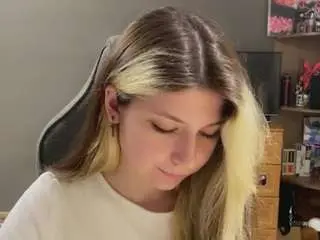 Camsoda Nude Webcam of herlindavanvuren