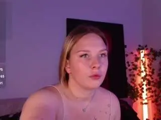 Camsoda Watch Live Sex Cams of peachesbella