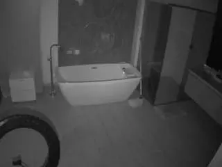 Camsoda Free Porn Cam of voyeurcam-casa-salsa-bathroom-4