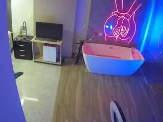 Camsoda Nude Webcam of voyeurcam-casa-salsa-bathroom-4