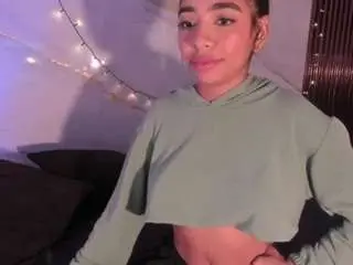 Camsoda Free Porn Cam of scarlet-vixen