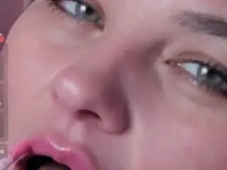 Camsoda Nude Webcam of annasimonsj