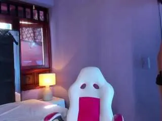 Camsoda Private Sex Chat of danna-petiite