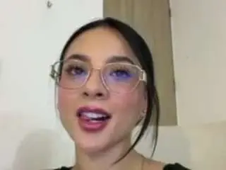 Camsoda Private Sex Chat of kiraalopez