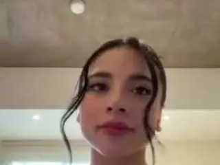 Camsoda Sex Cam of kiraalopez