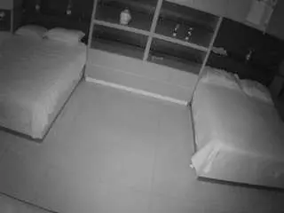 Camsoda Adult Webcam of voyeurcam-casa-salsa-versus-room