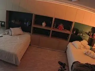 Camsoda Nude Webcam of voyeurcam-casa-salsa-versus-room