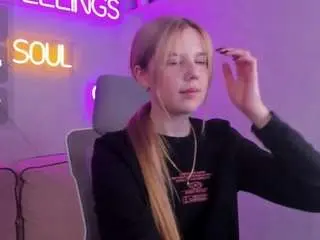Camsoda Free Live Porn of helen-jones