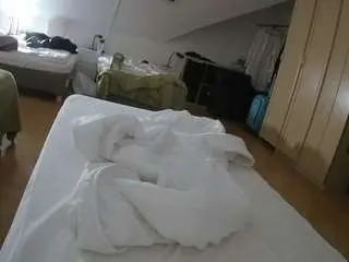 Camsoda Free Live Porn of voyeurcam-julmodels-bed-1