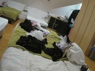 Camsoda Adult Video Chat of voyeurcam-julmodels-bed-1
