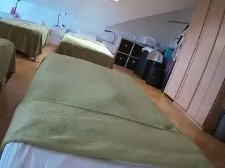 Camsoda Adult Webcam of voyeurcam-julmodels-bed-1