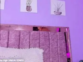 Camsoda Nude Webcam of selenecute05