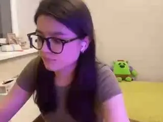 Camsoda Free Porn Cam of harperchopra