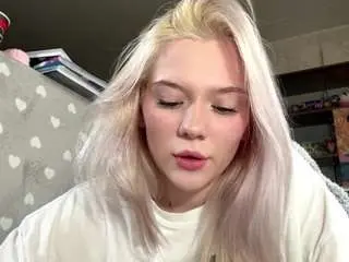 Camsoda Nude Webcam of dennaduerson